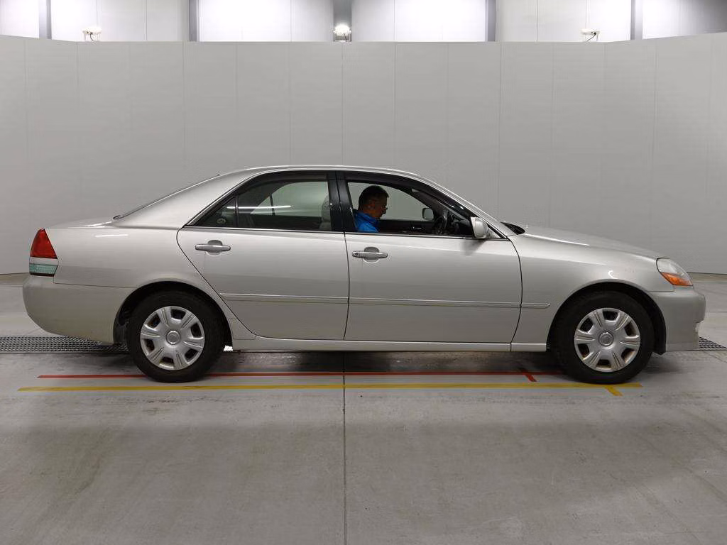 TOYOTA MARK II