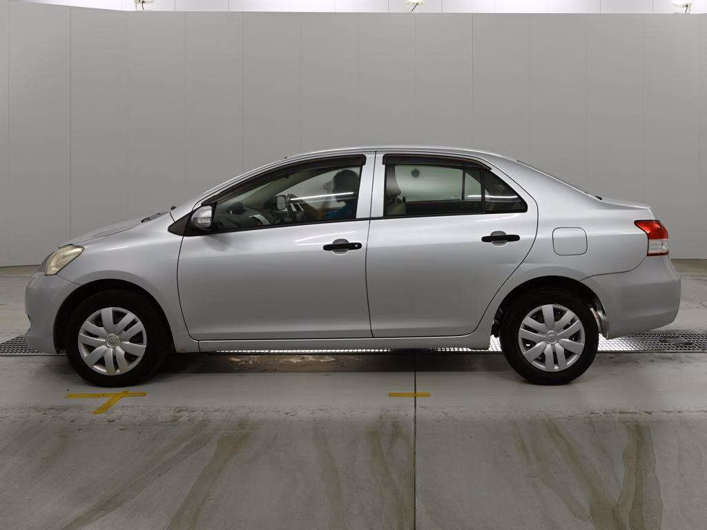 TOYOTA BELTA