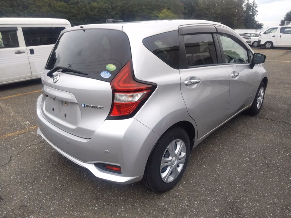 NISSAN NOTE
