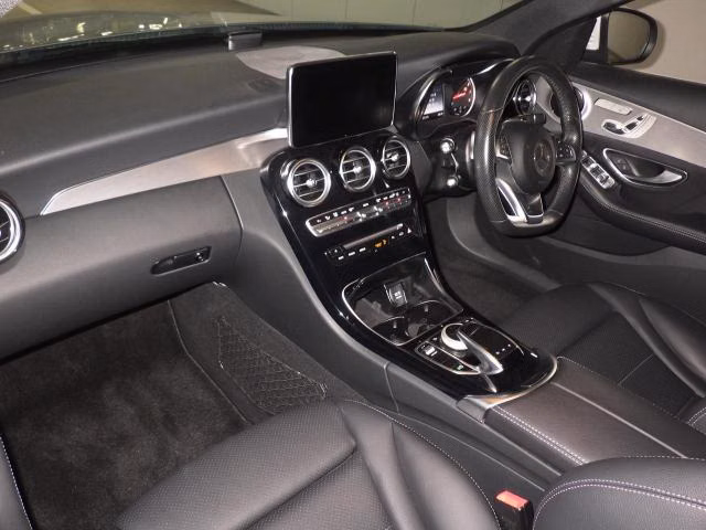 MERCEDES-BENZ C-CLASS