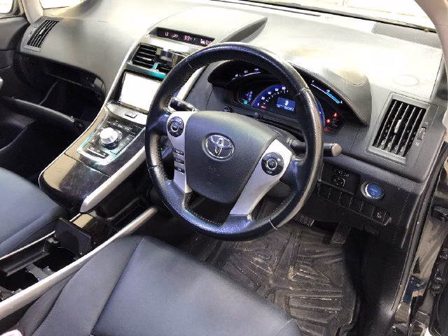 TOYOTA SAI