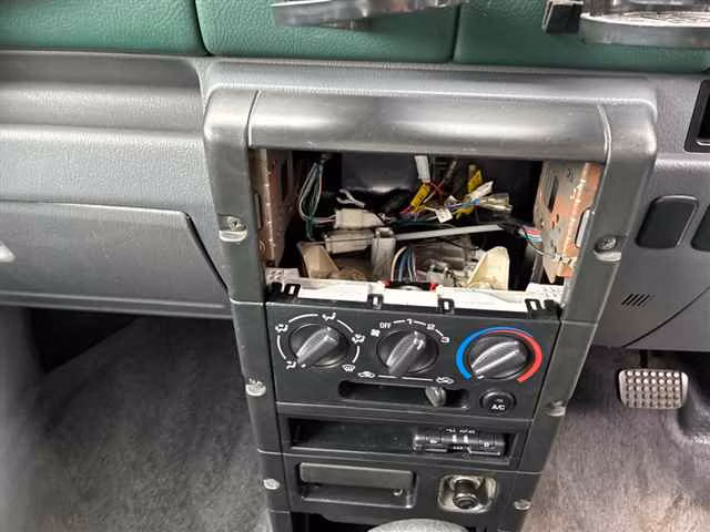 DAIHATSU NAKED