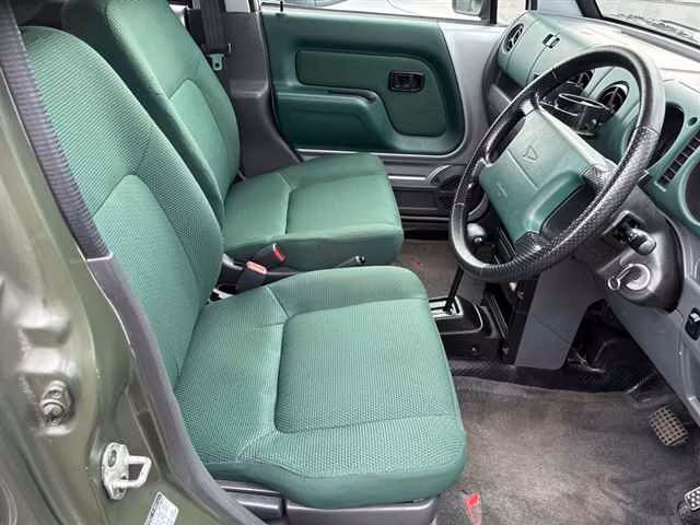 Daihatsu Naked