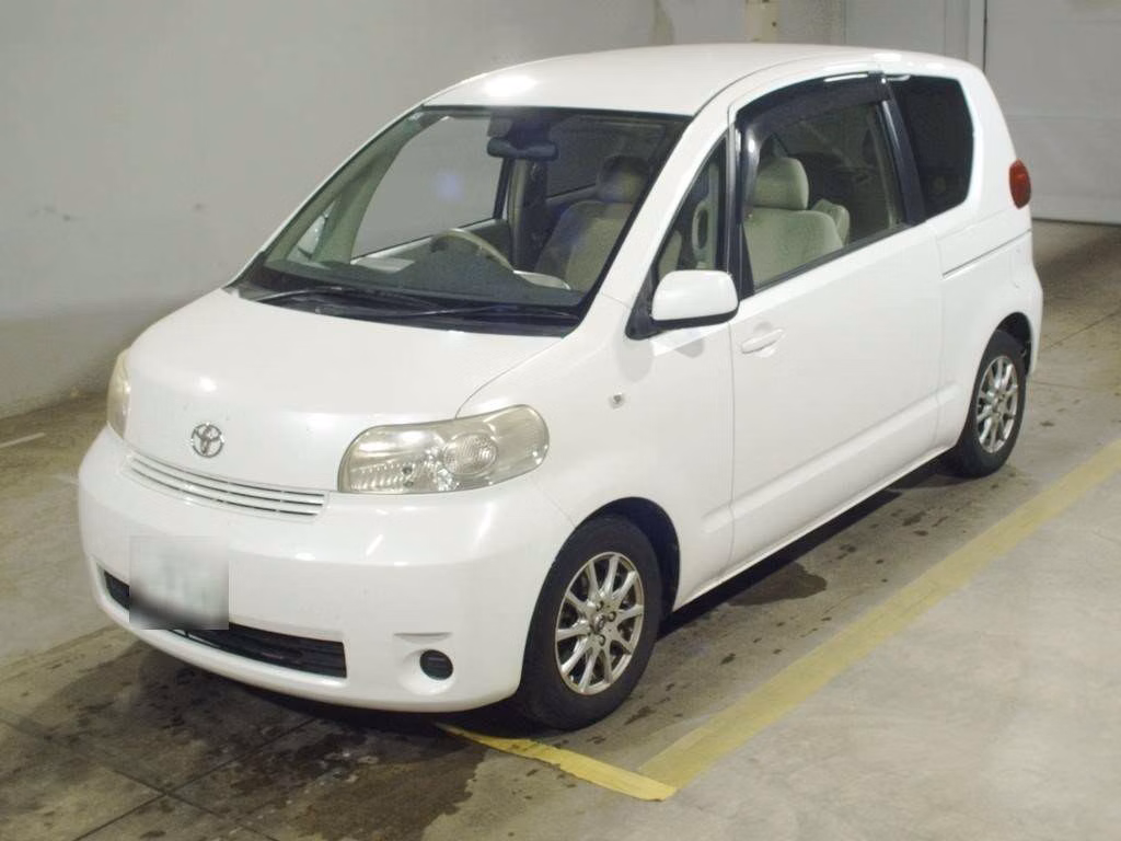 TOYOTA PORTE