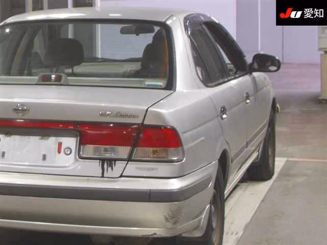 Nissan Sunny