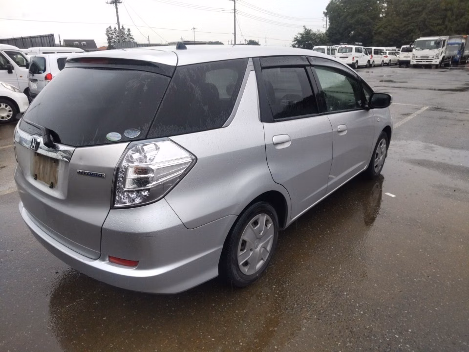 HONDA FIT SHUTTLE