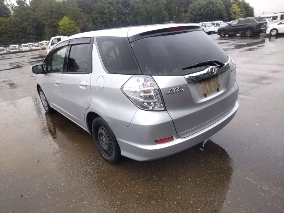 HONDA FIT SHUTTLE