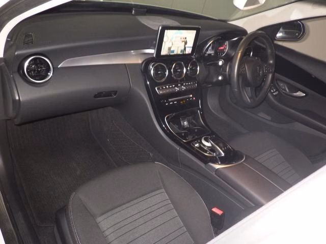 MERCEDES-BENZ C-CLASS