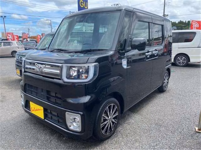 TOYOTA PIXIS MEGA