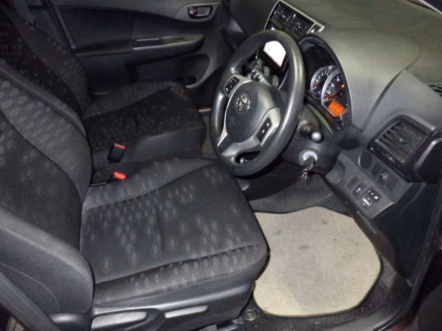 TOYOTA RACTIS