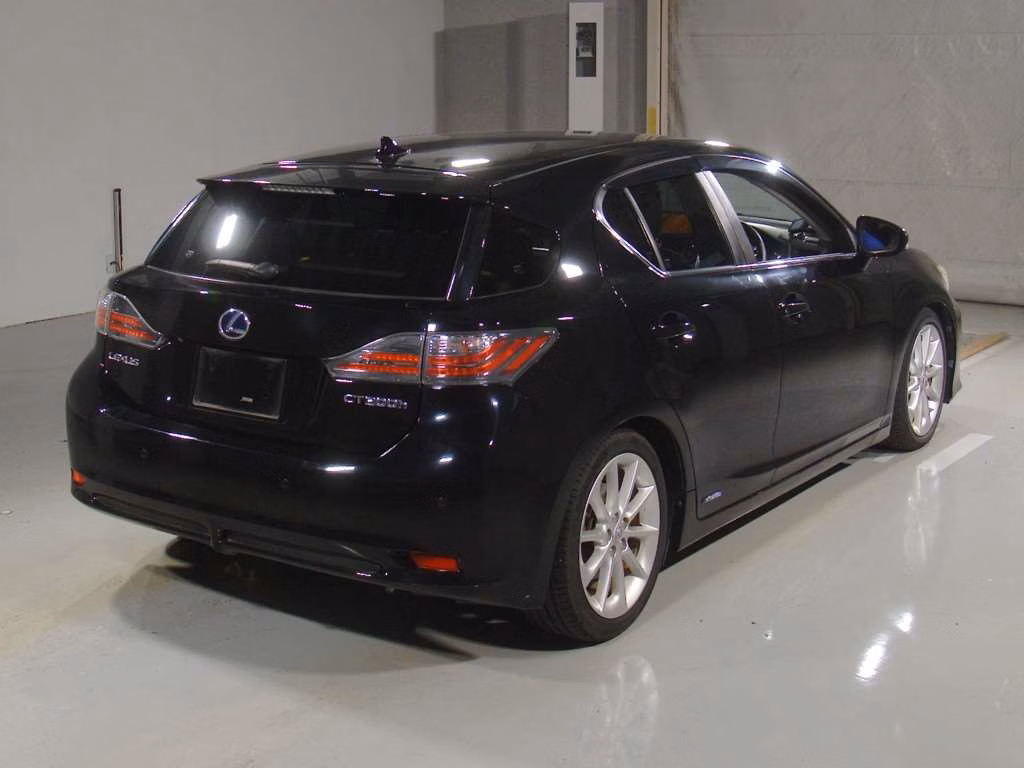 LEXUS CT200H