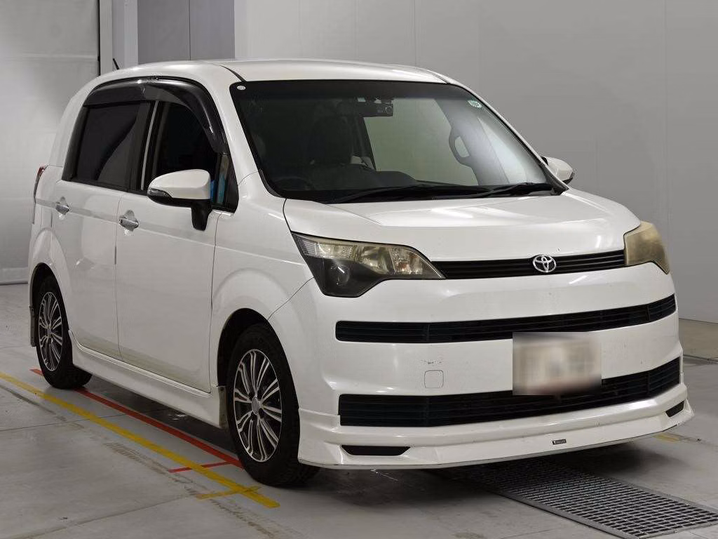 TOYOTA SPADE