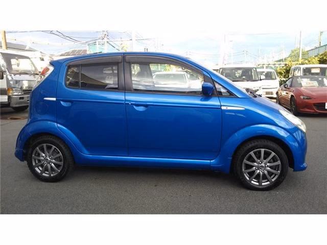 SUBARU R2