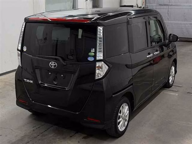 TOYOTA TANK