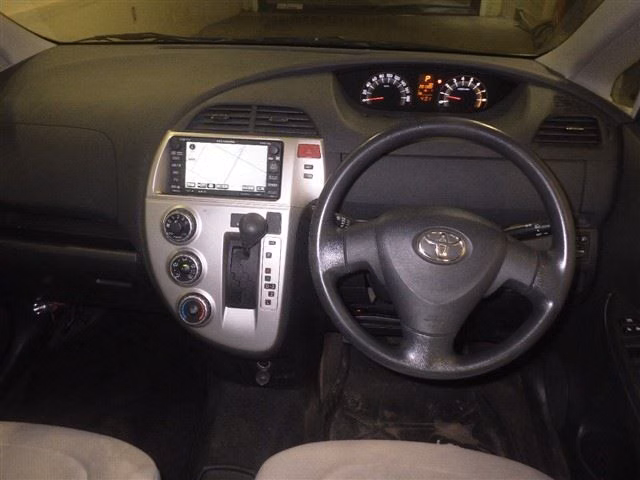 TOYOTA RACTIS