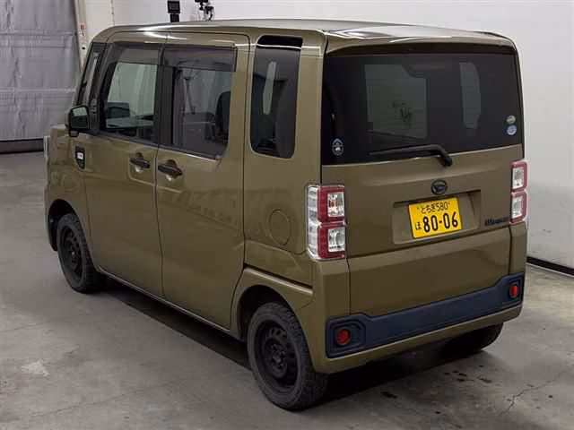 DAIHATSU WAKE