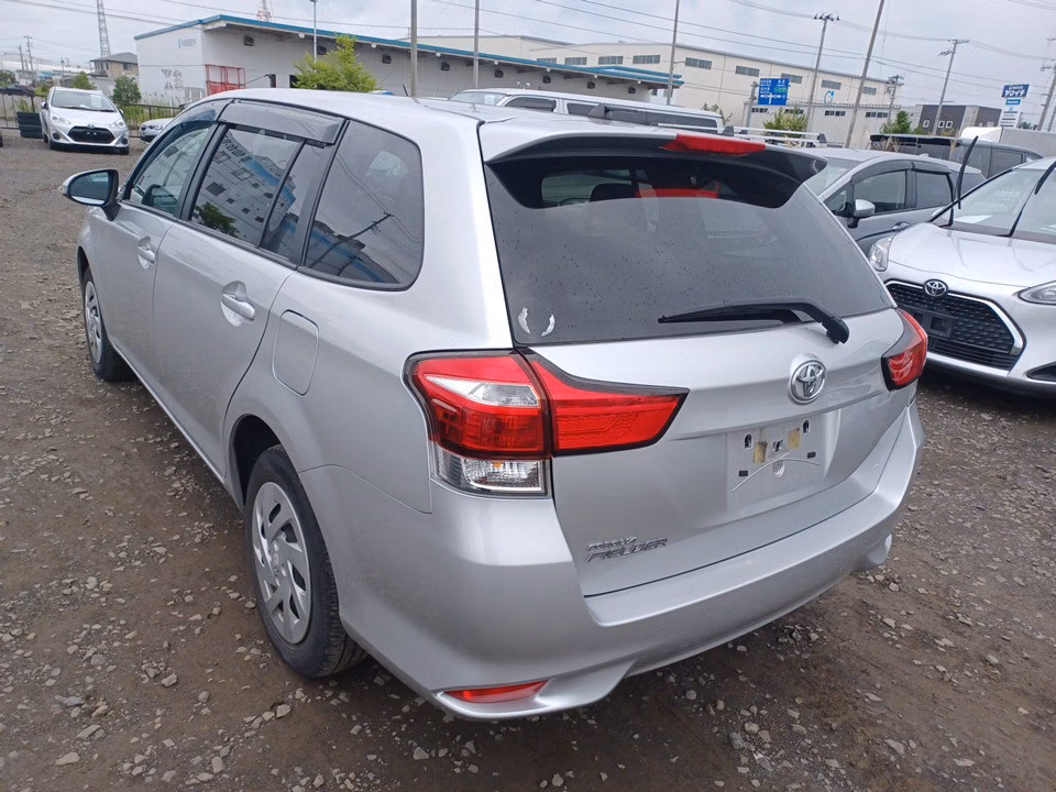 TOYOTA COROLLA FIELDER