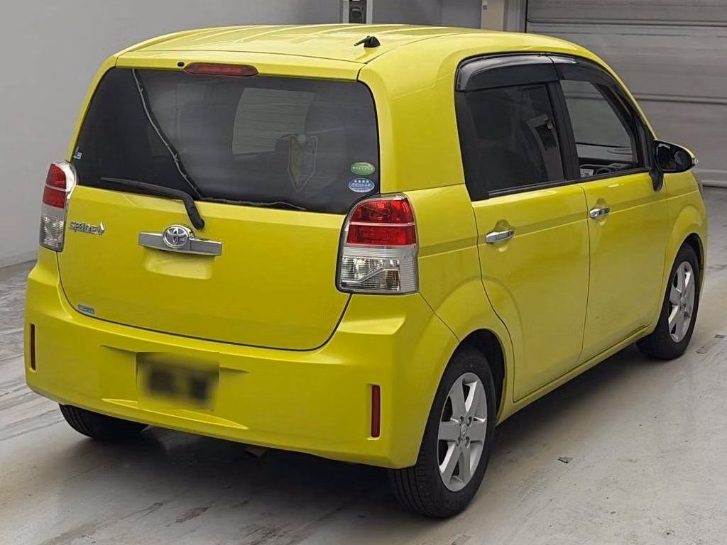 TOYOTA SPADE