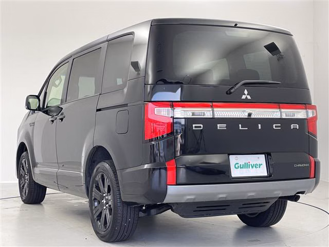 Mitsubishi Delica D:5