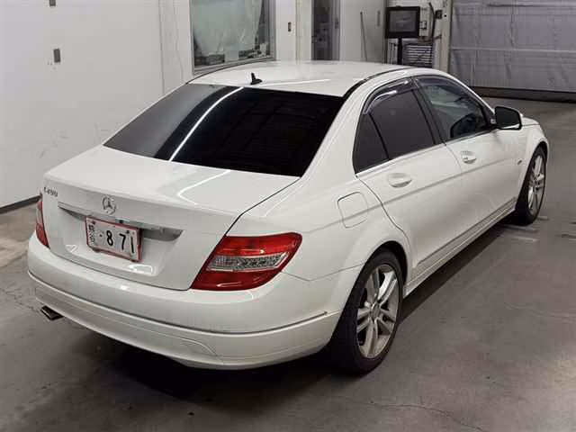 MERCEDES-BENZ C-CLASS