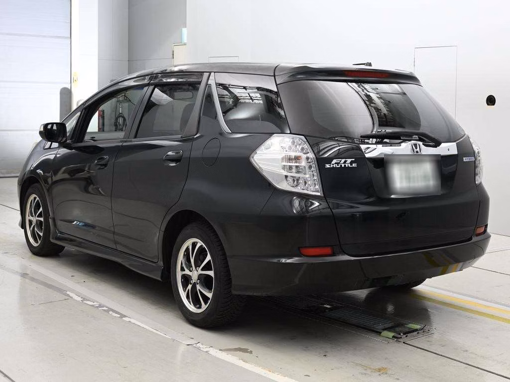 HONDA FIT SHUTTLE