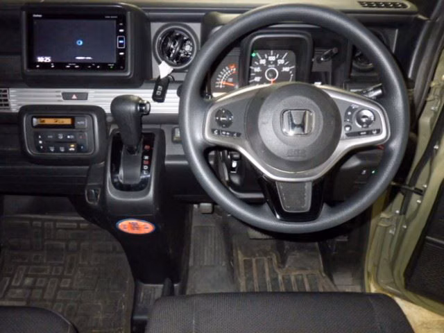 HONDA N-VAN