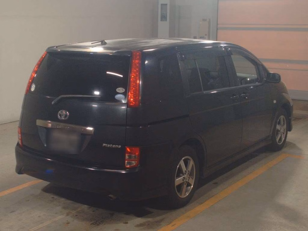 TOYOTA ISIS