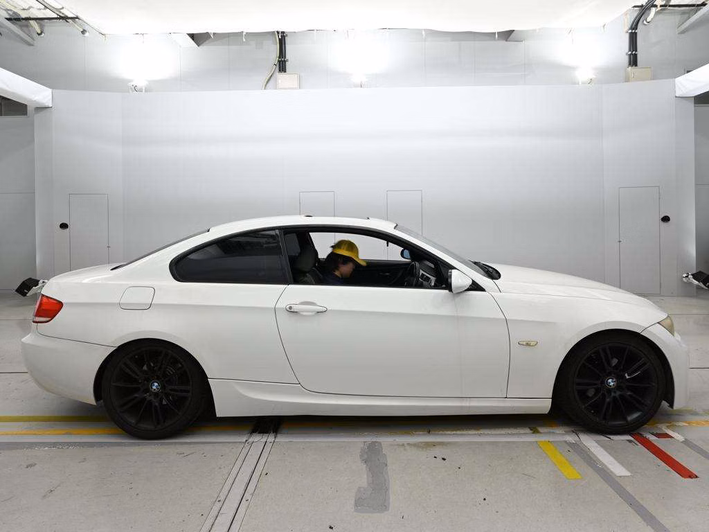BMW 3-SERIES