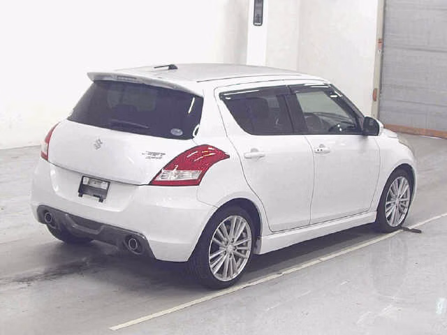 SUZUKI SWIFT