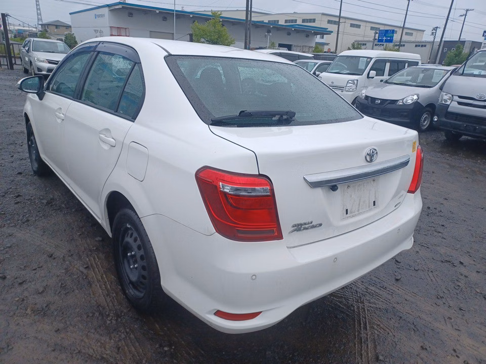 TOYOTA COROLLA AXIO