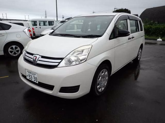 TOYOTA ISIS