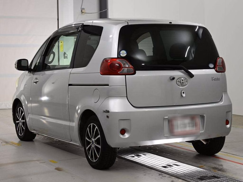 TOYOTA PORTE