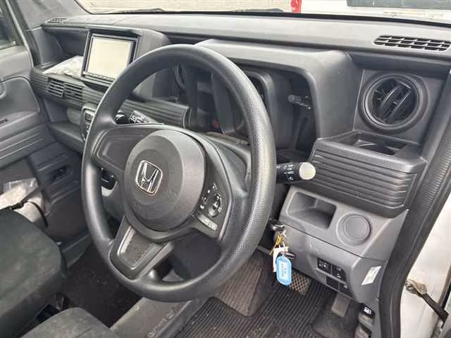 HONDA N-VAN