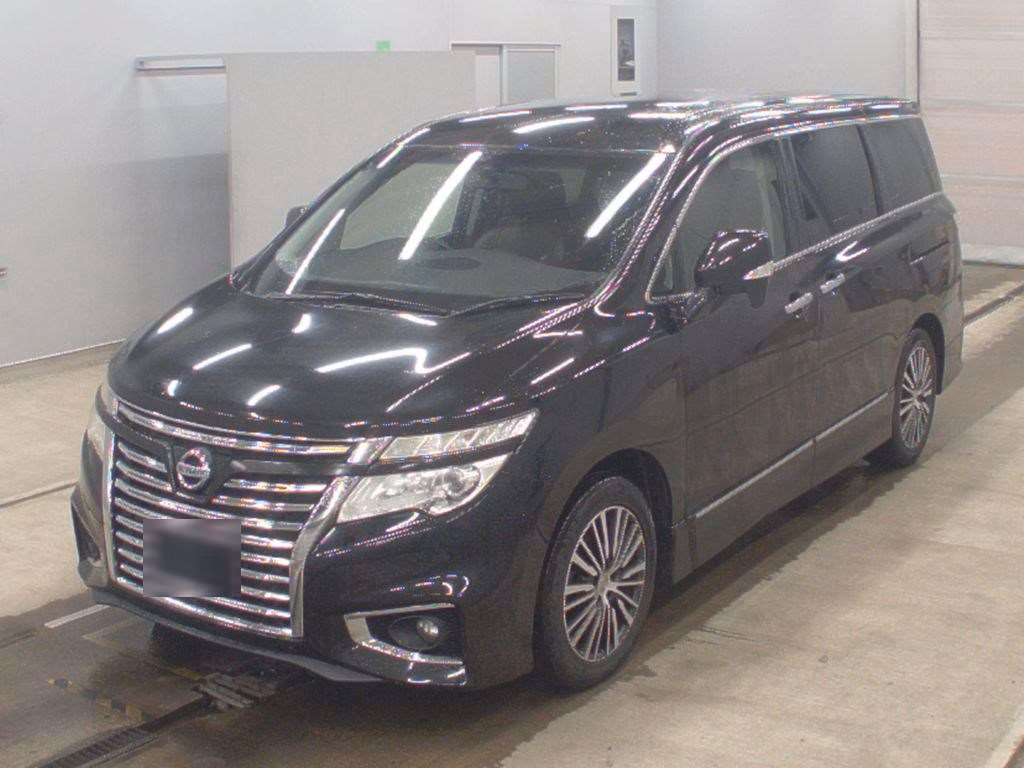 NISSAN ELGRAND