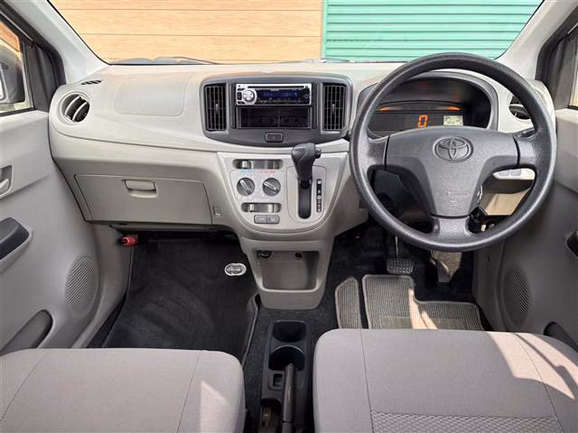 TOYOTA PIXIS EPOCH