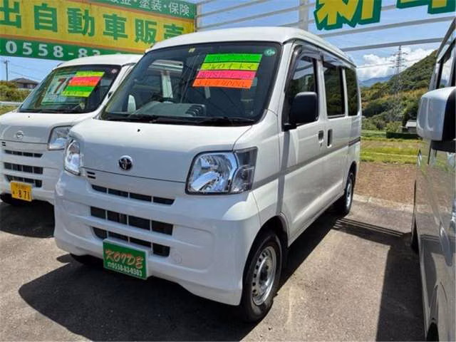 TOYOTA PIXIS VAN