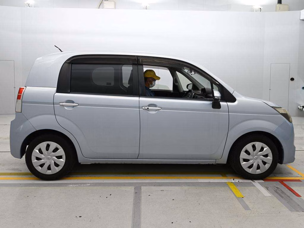 TOYOTA SPADE