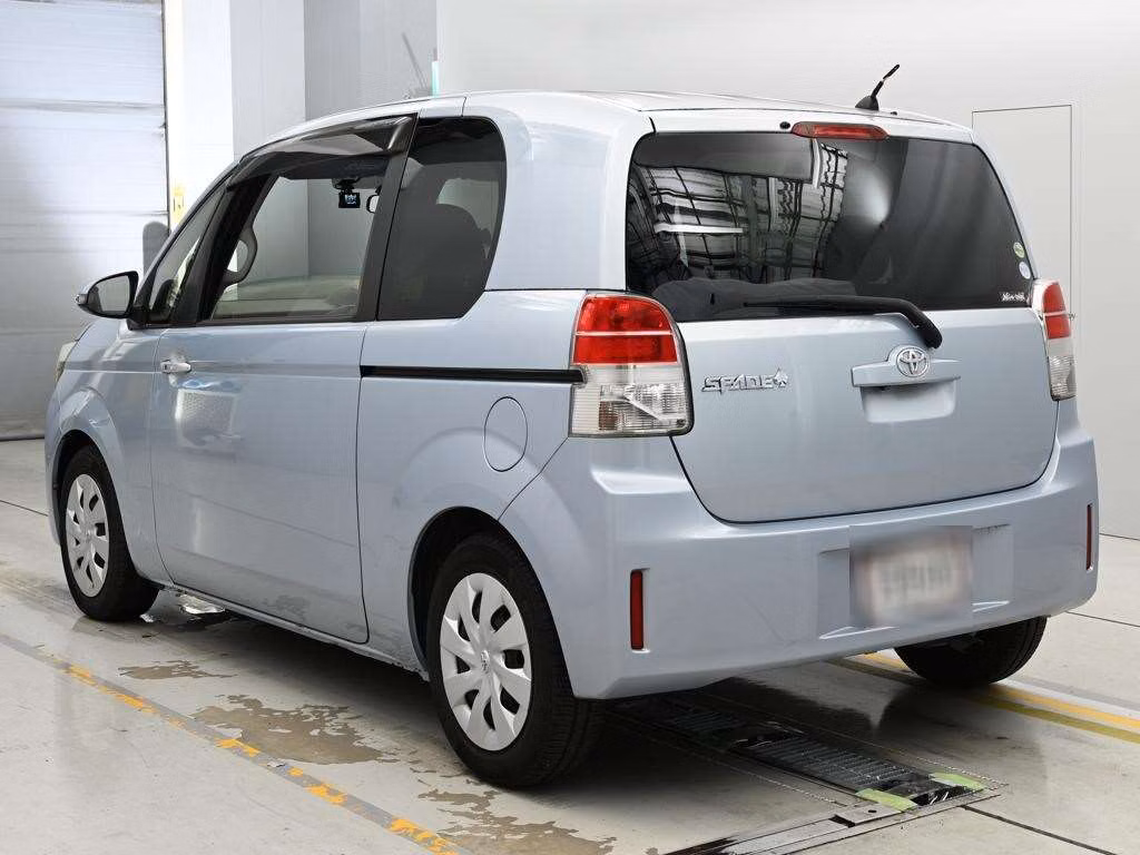 TOYOTA SPADE