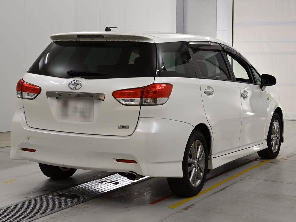 TOYOTA WISH