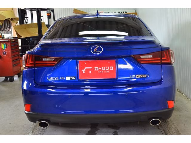 Lexus IS300
