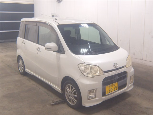 DAIHATSU TANTO EXE