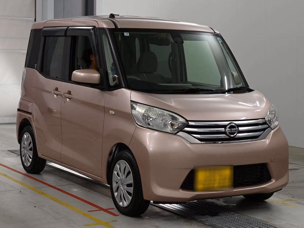 NISSAN DAYZ ROOX