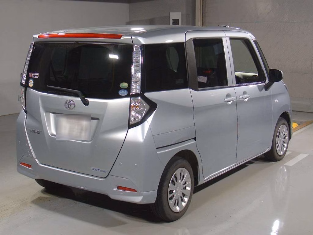 TOYOTA TANK