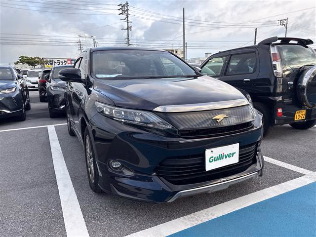 TOYOTA HARRIER