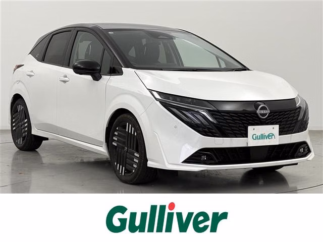 Nissan Aura