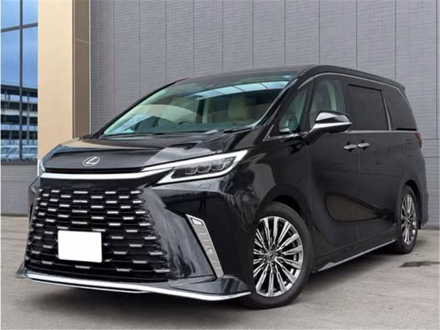 LEXUS LM500H