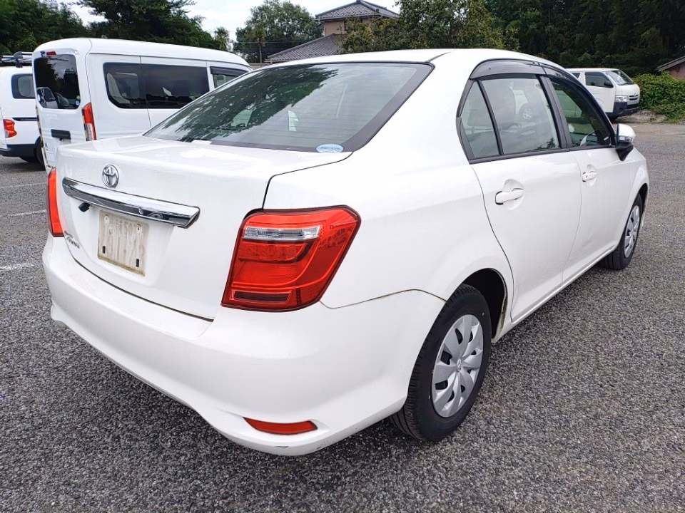 TOYOTA COROLLA AXIO