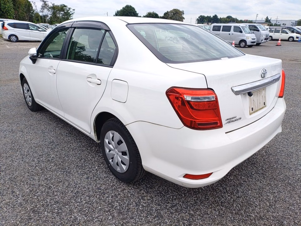 TOYOTA COROLLA AXIO