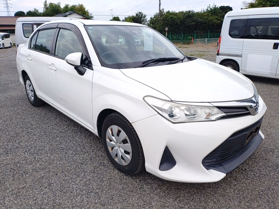 TOYOTA COROLLA AXIO