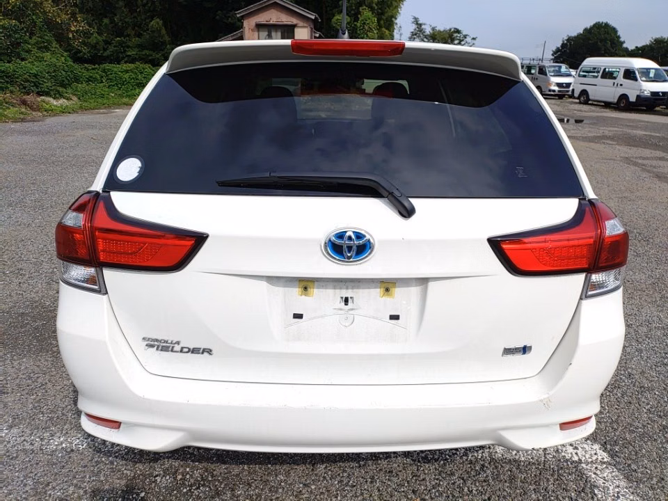 TOYOTA COROLLA FIELDER